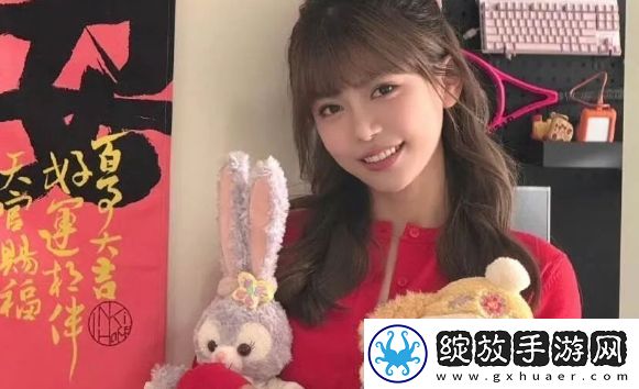 周淑怡直播间狂秀舞技