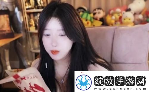 美女主播泰国旅游开直播
