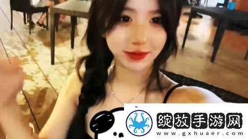 美女主播泰国旅游开直播