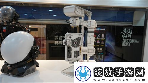 晶核携手孙世前打造机甲“魔导001号”亮相首届中国机甲文化节
